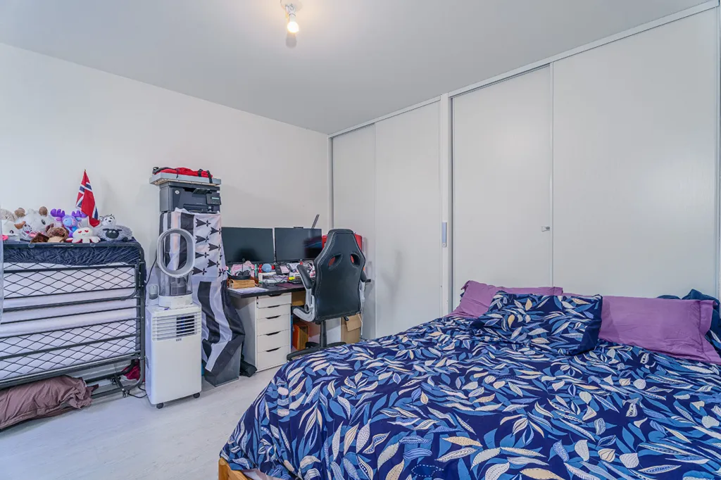 Chambres - Maison Récemment Construite avec Jardin à Dijon