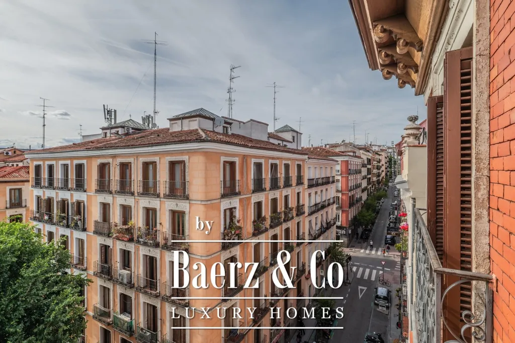 Välivaade - Luxury Duplex with Balconies in Malasaña, Madrid