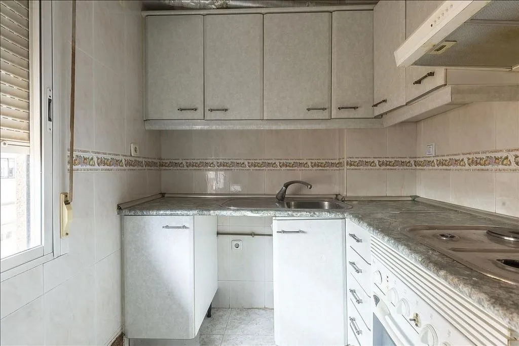 Cuisine - 3-Bed Flat with Terrace in Carabanchel