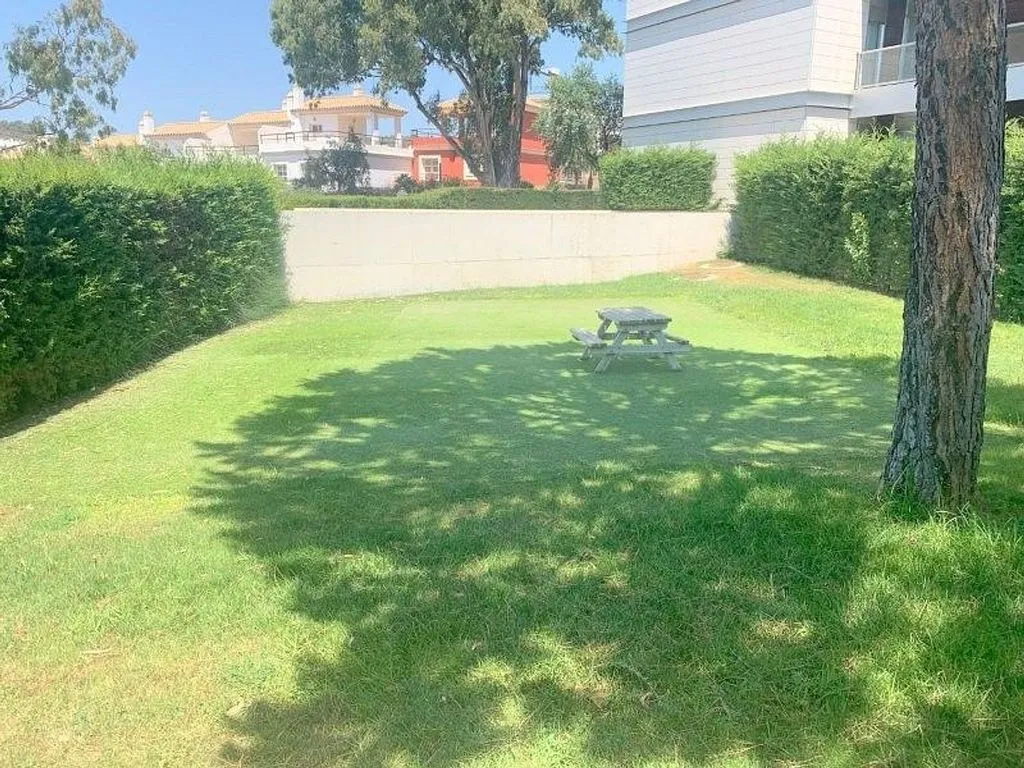Aed - Apartment with Pool and Terrace in La Duquesa