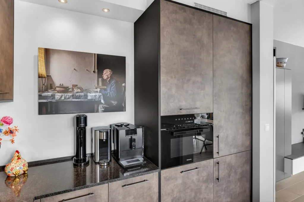 Kitchen - Half-Freestanding House with Harbour View in Oude-Tonge