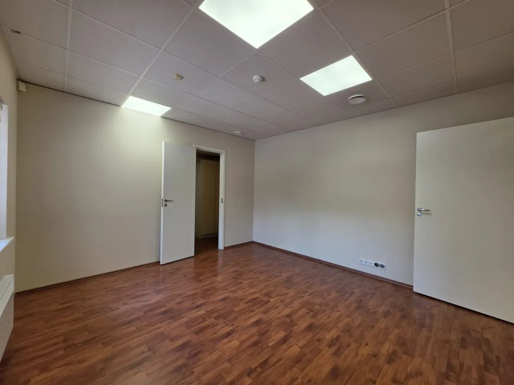 Rooms - Office Space with Good Visibility in Kristiine