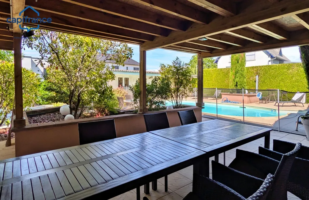 Piscina - Family House with Pool in Blotzheim