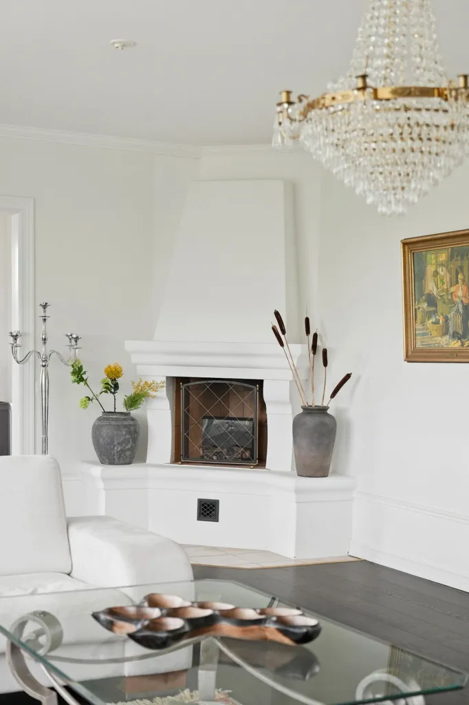 Elutuba - Classical Manor-Style Villa with Open Views near Uppsala