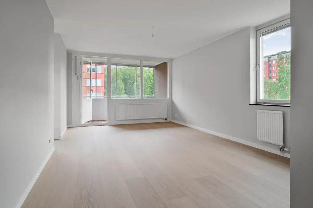 Stanze - Modernised Penthouse with Balcony in Upplands Väsby