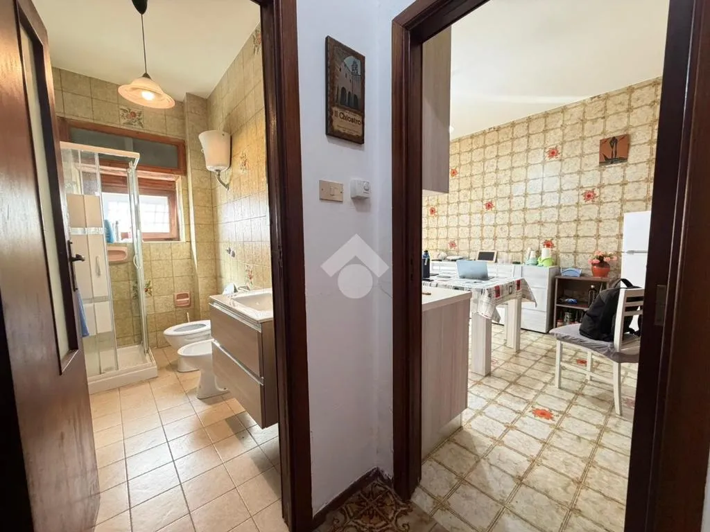 Salles de bain - Ground Floor Trilocale in University Area, Lecce