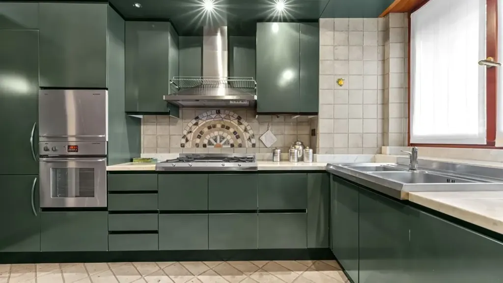 Cuisine - Triplex with Garden in Milan