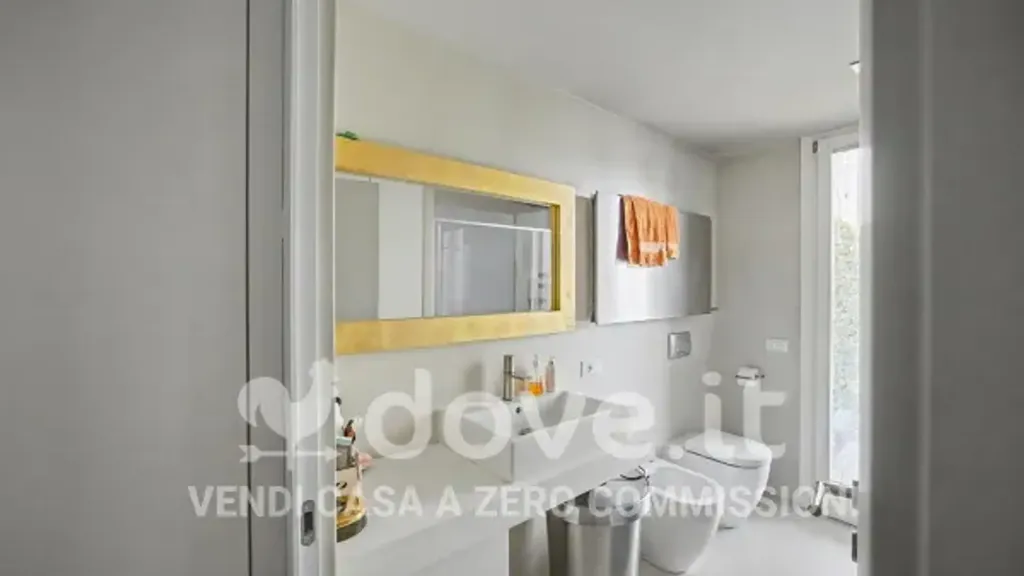 Salles de bain - Modern Apartment with Garden in Treviso
