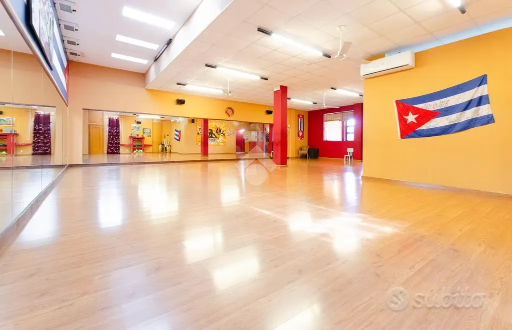 Commercial Space with Dance Studio in Gioia del Colle