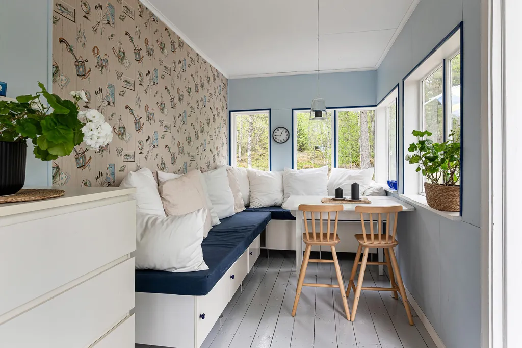 Salle à manger - Holiday Home with Lakeside Plot in Övre Malmen