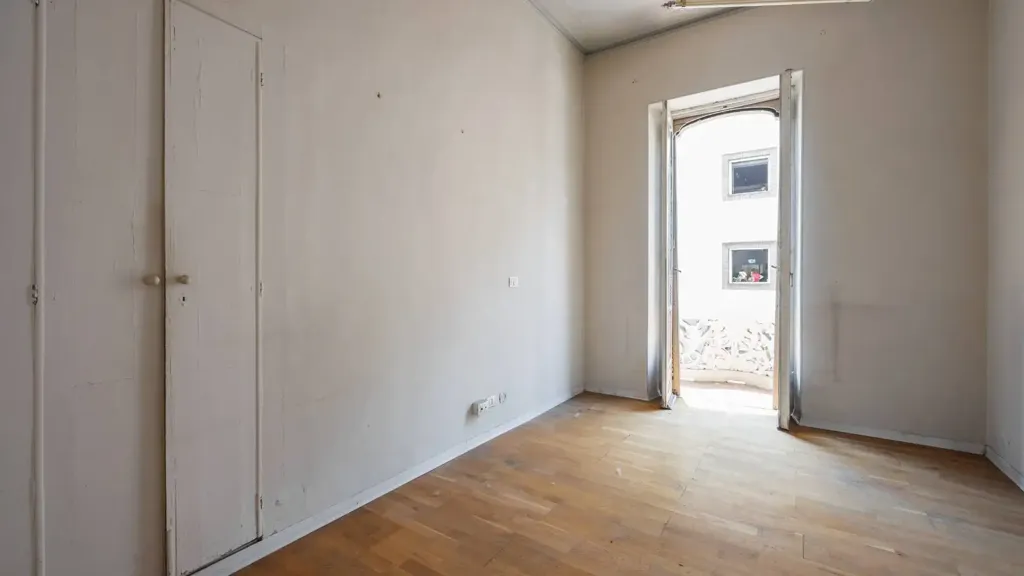 Rooms - Liberty Style Apartment with Bow Window in Turin
