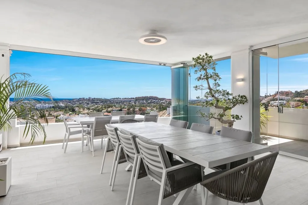 Terrazza - Luxury Apartment with Sea View in Marbella