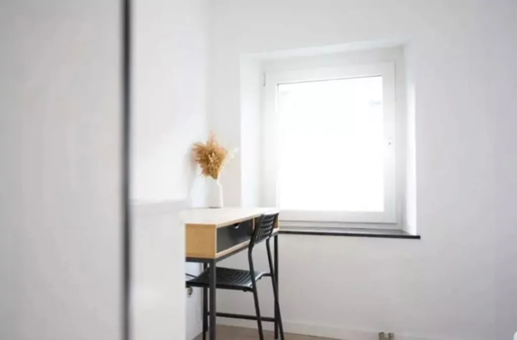 Bureau - Colocation Étudiants avec Terrasse à Gembloux
