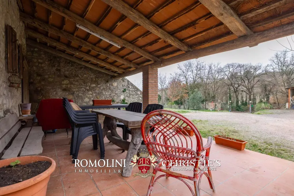 Terrass - Rustic Casale with Vineyard near Orvieto