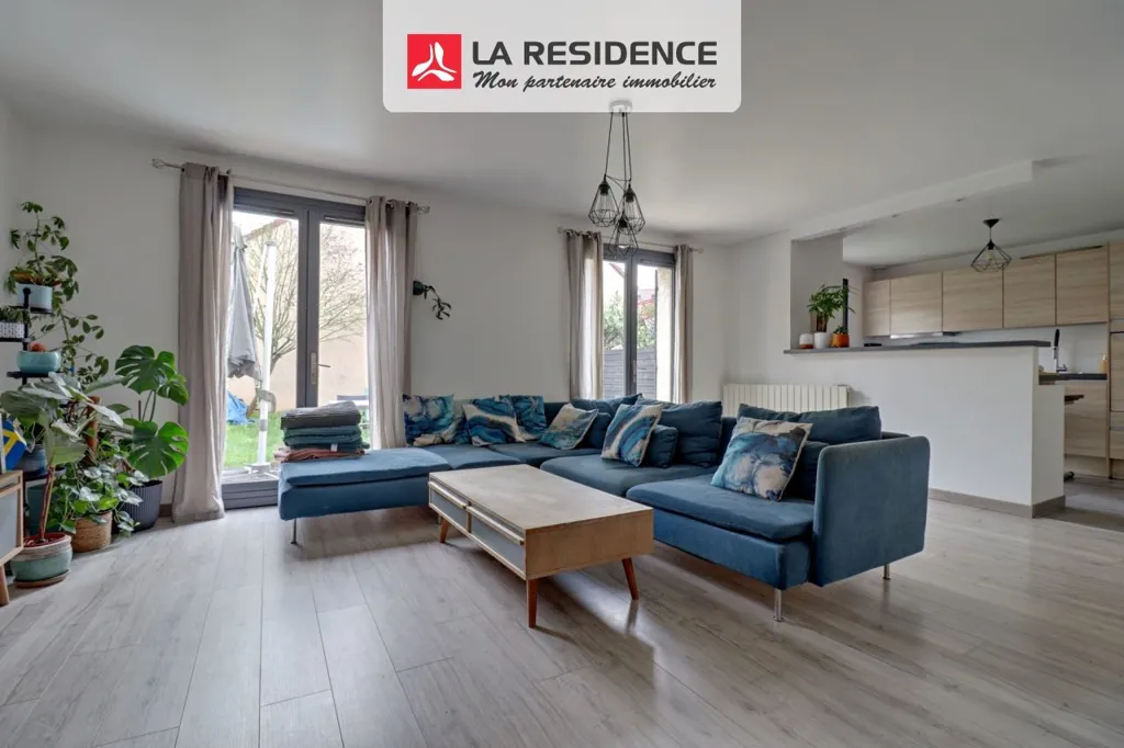 Séjour - Maison de 6 Pièces avec Jardin près de la Gare