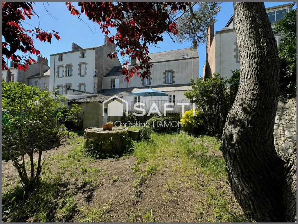 Jardin - Maison à Rénover avec Jardin en Centre-Ville