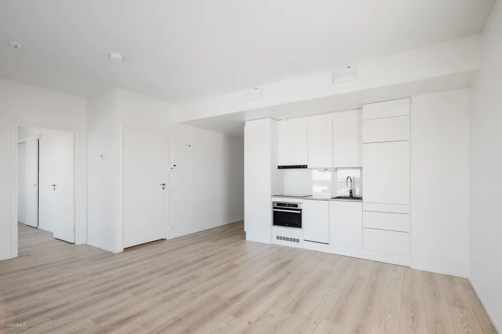 Köök - Modern Flat with Walk-in Wardrobe in Malmi