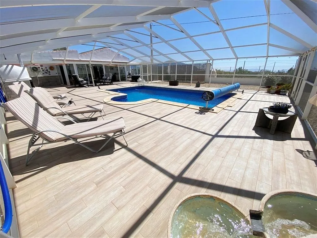 Piscine - Modern Chalet with Pool and Terrace in Huércal-Overa