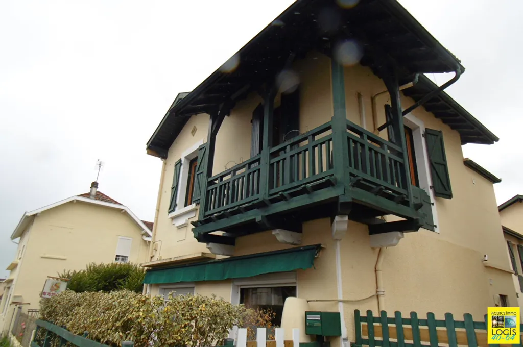 Extérieur - Maison Rénovée avec Jardin à Puyoo