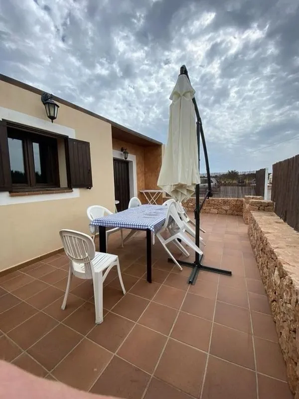 Terrass - 17-Room Chalet with Pool in Formentera