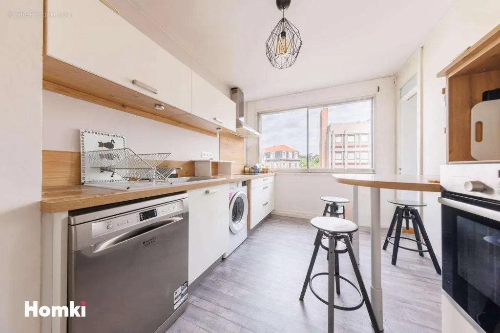 Köök - Spacious Apartment with Parking in Clermont-Ferrand Centre