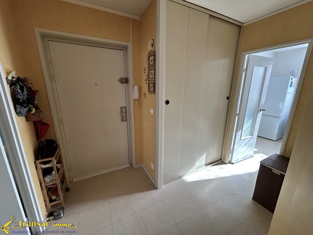 hallway_entrance