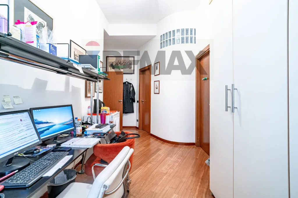 Kabinet - Liberty Style Apartment with Historic Elevator in Milan