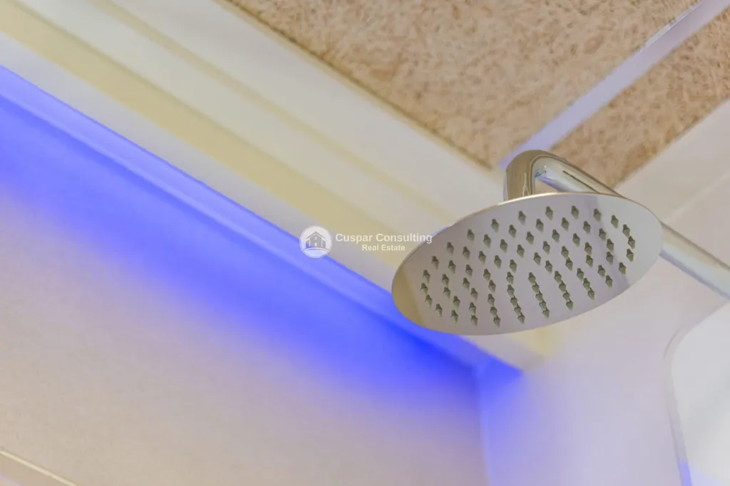 Salles de bain - Penthouse with Mountain Views in Torrevieja