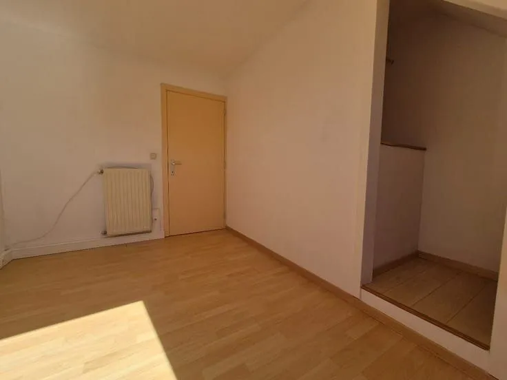 Toad - Duplex Flat with Terrace in Houthalen-Helchteren