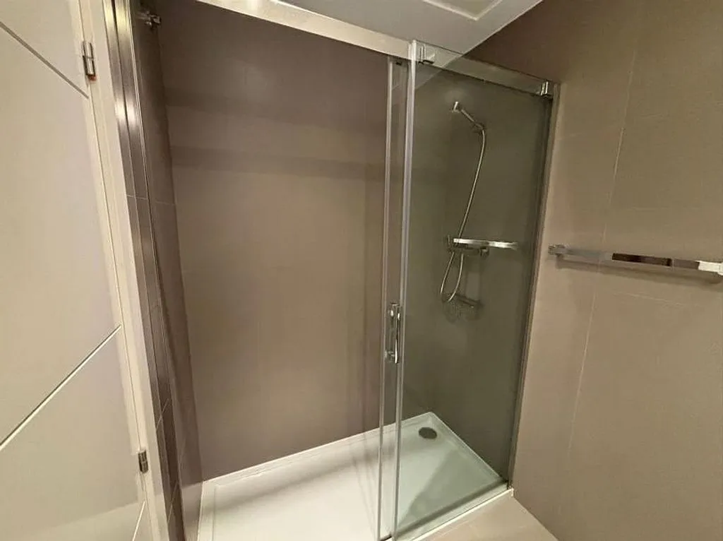 Salles de bain - Modern Apartment with Sea View in Manga