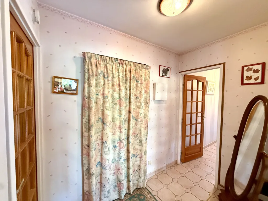 Esik - Apartment with Balconies near RER B in Sevran