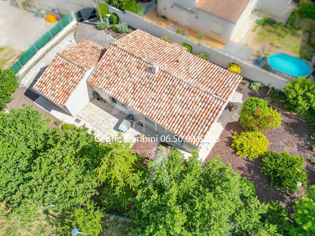 Õhuvaade - Recent Flat-Plan House with Garden near Town Centre