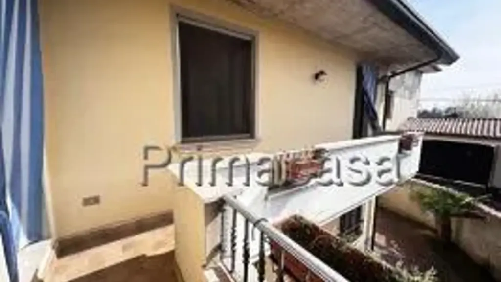 Rõdu - Detached House with Courtyard in Prevalle