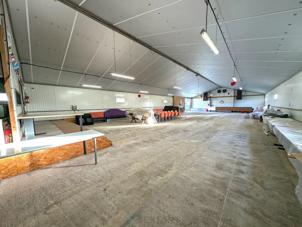 Pièces - Maison avec Terrain et Bâtiments Annexes à Baud