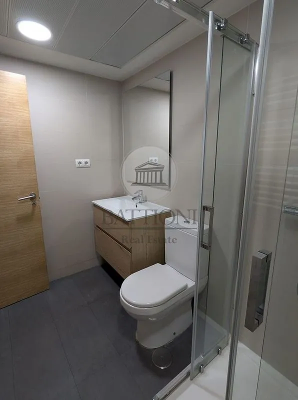 Bathrooms - Duplex with Pool and Terrace in Juan Pérez Zúñiga