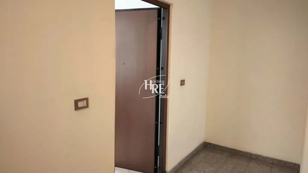 Esik - Apartment with Terrace in Cosenza