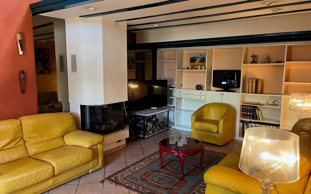 Séjour - Maison en Pierre avec Piscine à Dommartin