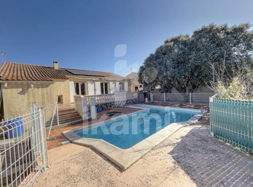 Piscina - Charming House with Pool near Restinclières