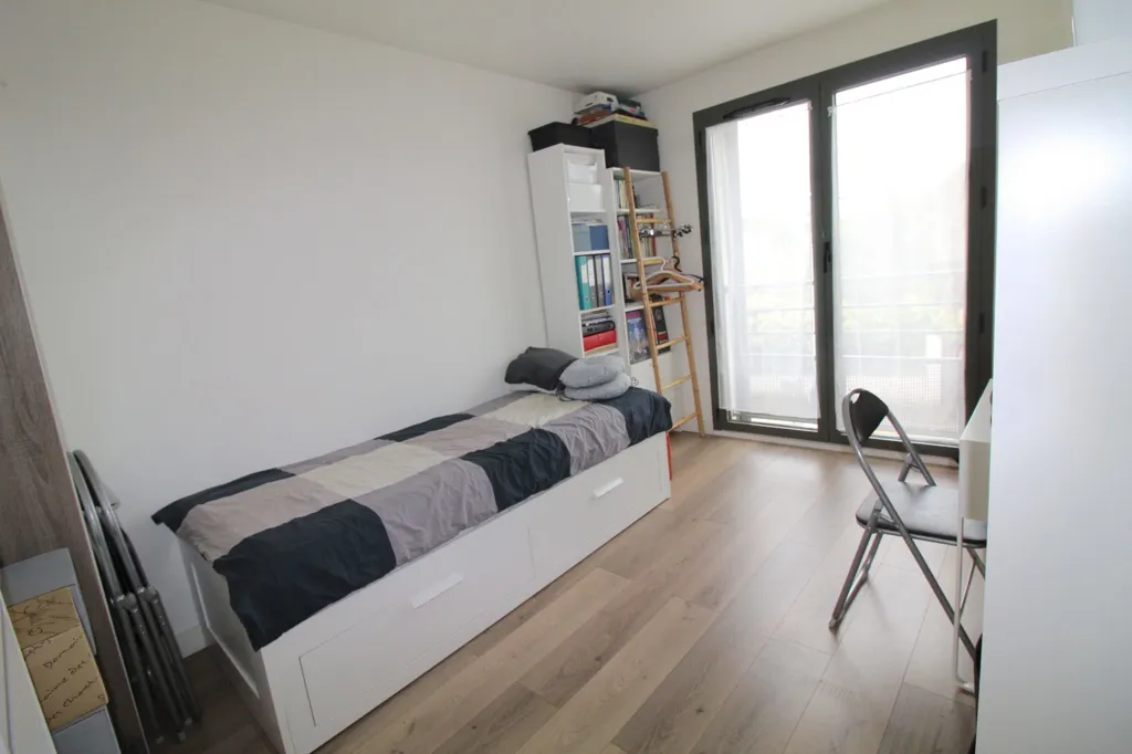 Chambres - Appartement Lumineux avec Balcon à Champigny-Sur-Marne