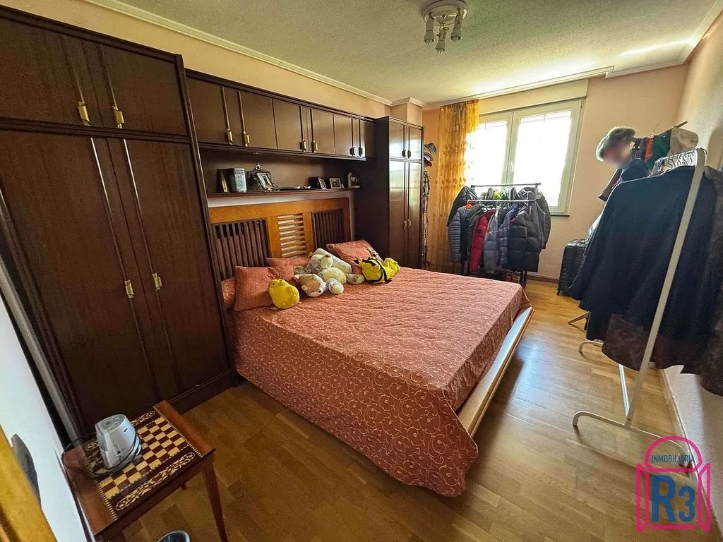 Magamistoad - Semi-detached House with Pool in Villaquilambre