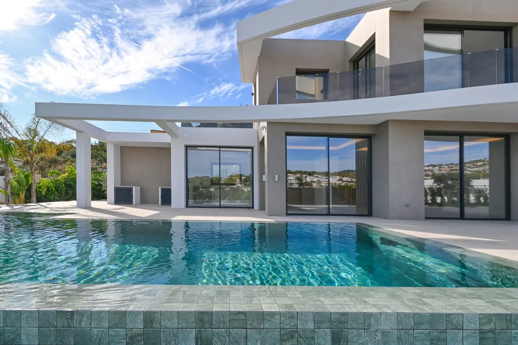 Piscine - Luxury Villa with Sea View in Benissa