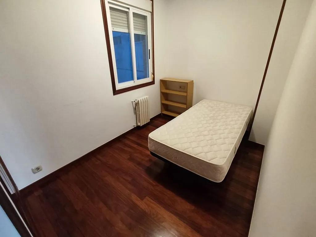 Chambres - 2-Bedroom Apartment with Garage in Ourense Centre