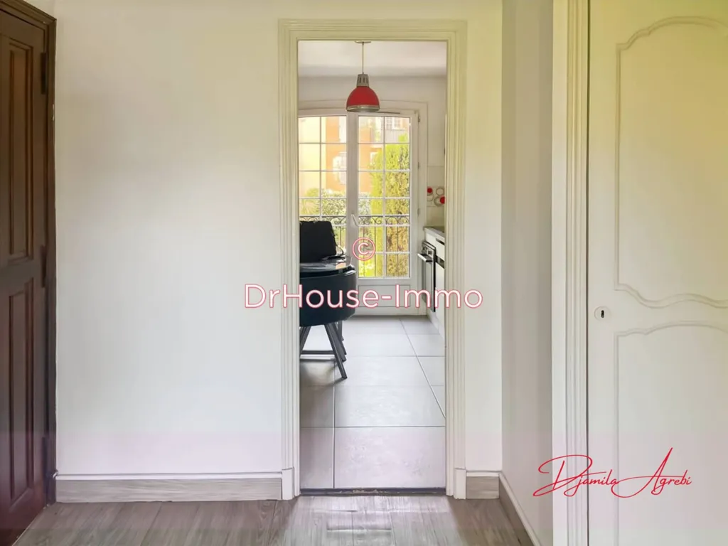 Entrée - Appartement avec Terrasse au Calme à Saint-Raphaël