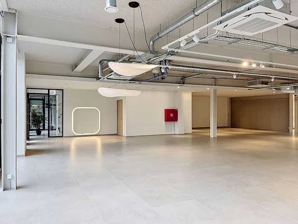 Stanze - New Office with High-End Finish in Oudenaarde