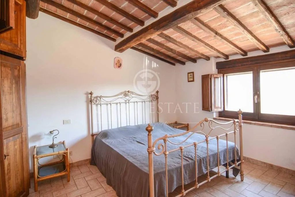 Bedrooms - Ancient Castle with Pool in Umbria