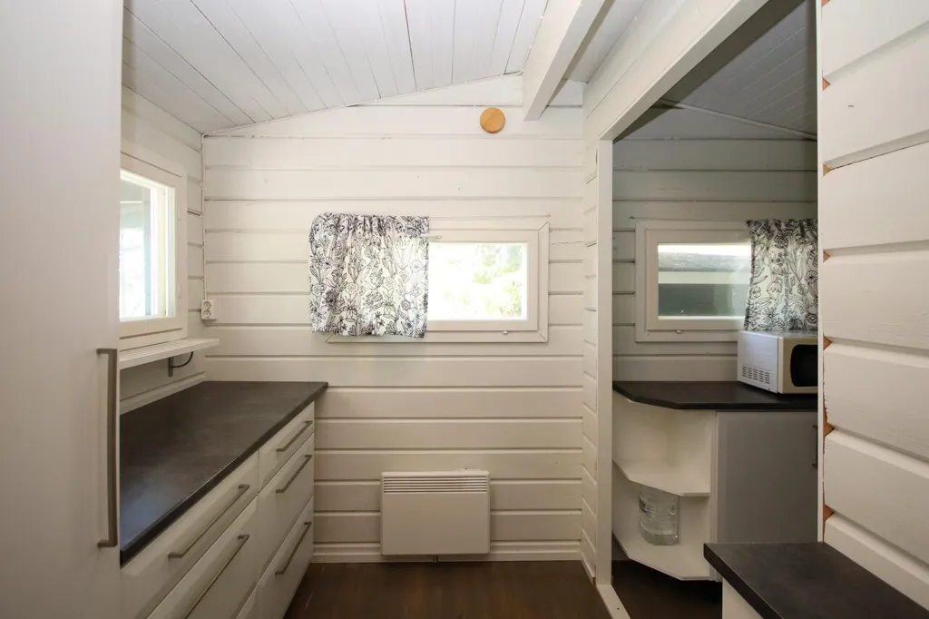 Cuisine - Cottage with Private Beach in Sysilax