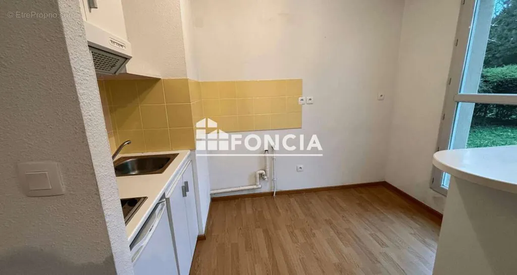 Cuisine - Appartement T2 en Rez-de-Jardin à Limoges Sud