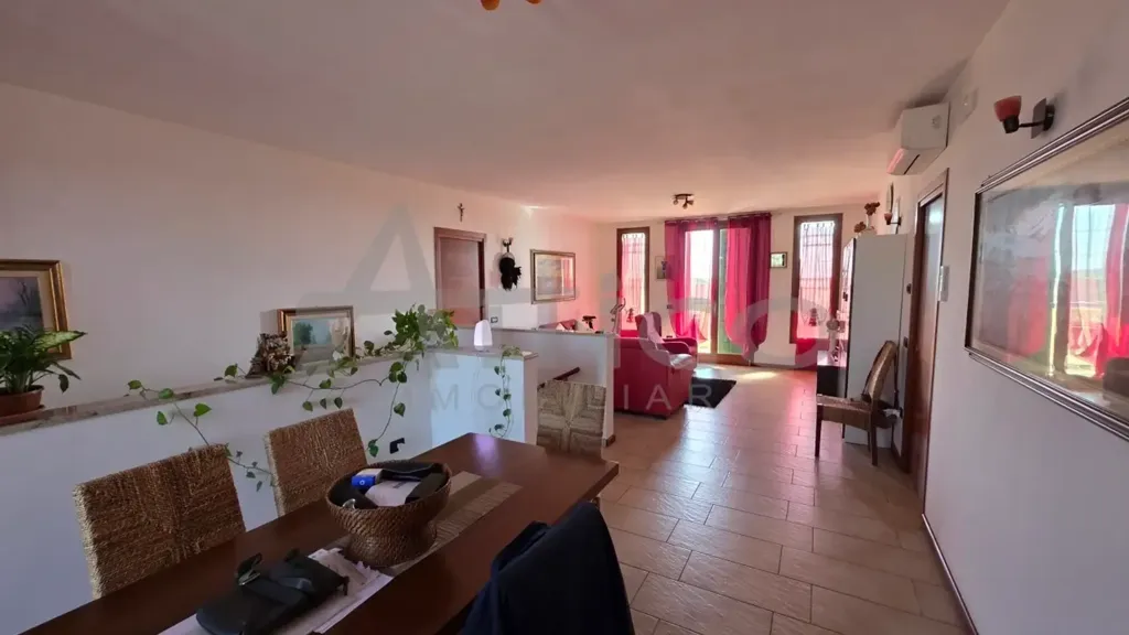Söögituba - Independent House with Private Garden in Pincara