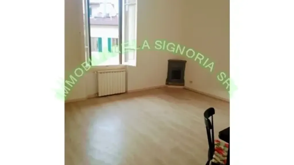 Soggiorno - Appartamento con balcone nel centro di Firenze