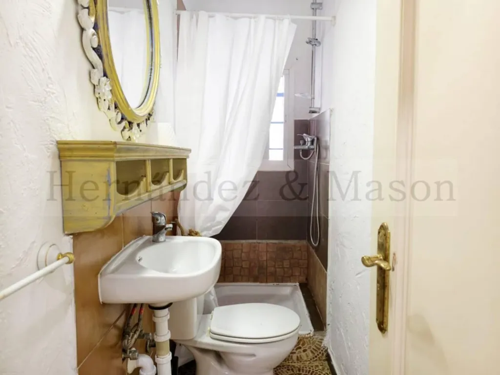 Salles de bain - Detached House with Pool in Solymar, Benalmádena